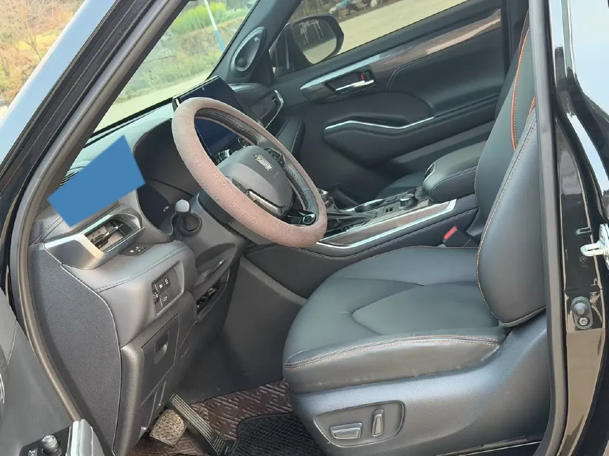 2024 Toyota Crown Kluger 2.0T 248HP L4 8AT,autocango,china used car exporter,china ev exporter,chinese used car exporter,chinese used ev exporter