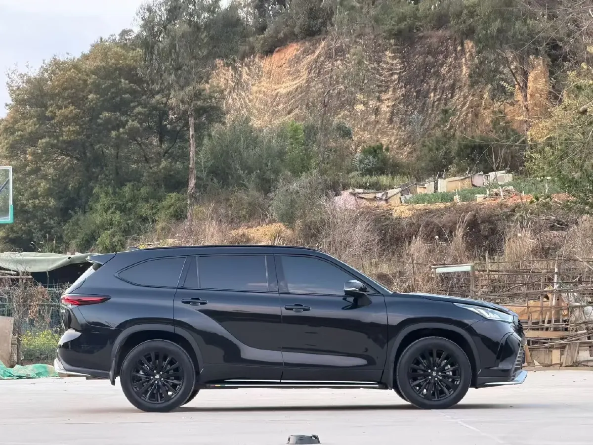 2024 Toyota Crown Kluger 2.0T 248HP L4 8AT,autocango,china used car exporter,china ev exporter,chinese used car exporter,chinese used ev exporter