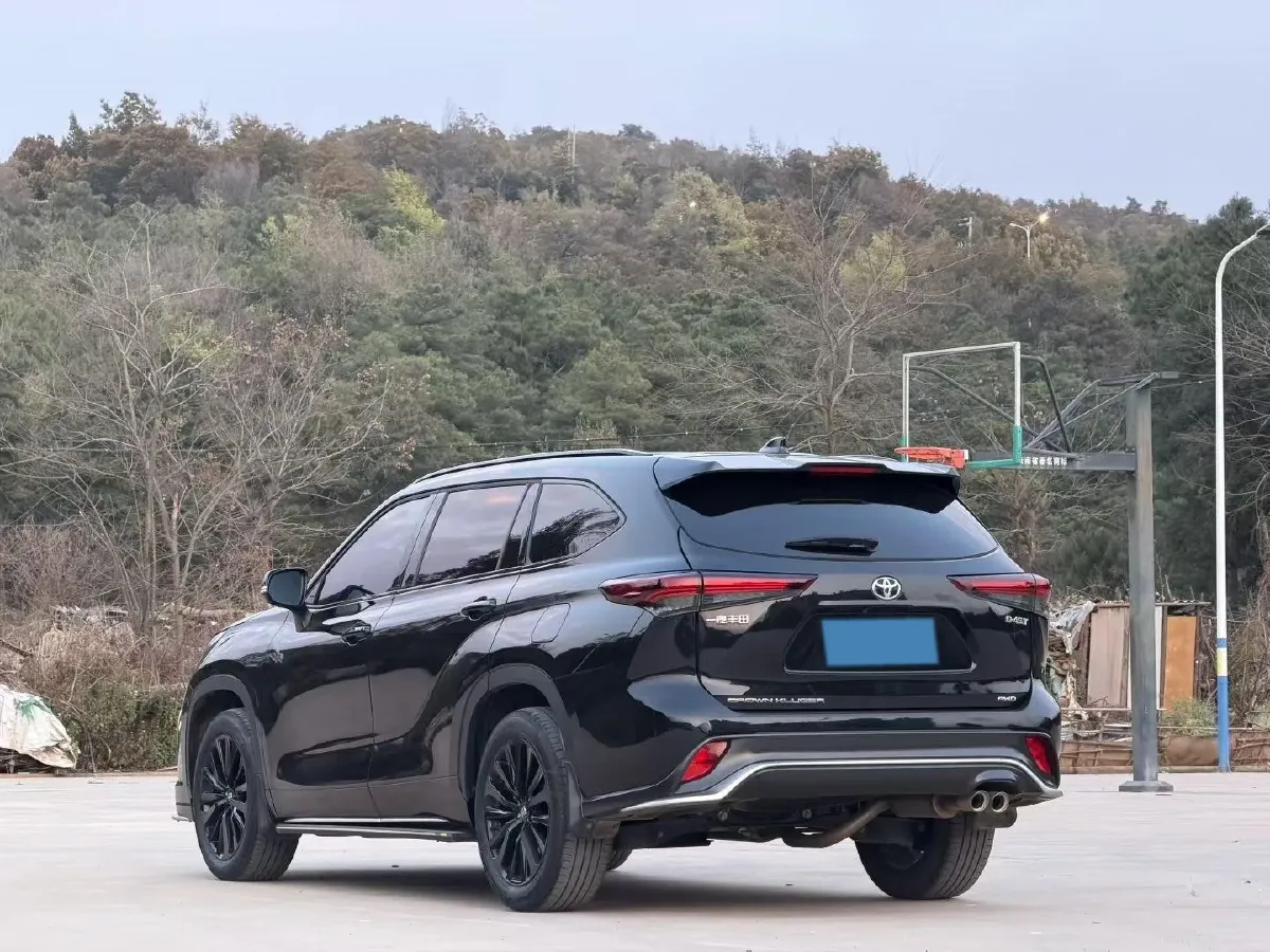 2024 Toyota Crown Kluger 2.0T 248HP L4 8AT,autocango,china used car exporter,china ev exporter,chinese used car exporter,chinese used ev exporter