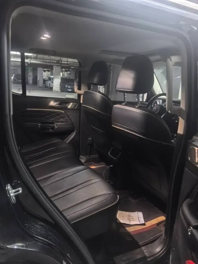 2023 Tank 300 2.0T 227HP L4 8AT,autocango,china used car exporter,china ev exporter,chinese used car exporter,chinese used ev exporter