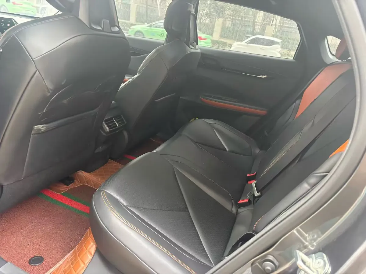 2023 ChangAn UNI-V iDD 1.5T 170HP L4 6TCT PHEV 18.4KWH,autocango,china used car exporter,china ev exporter,chinese used car exporter,chinese used ev exporter