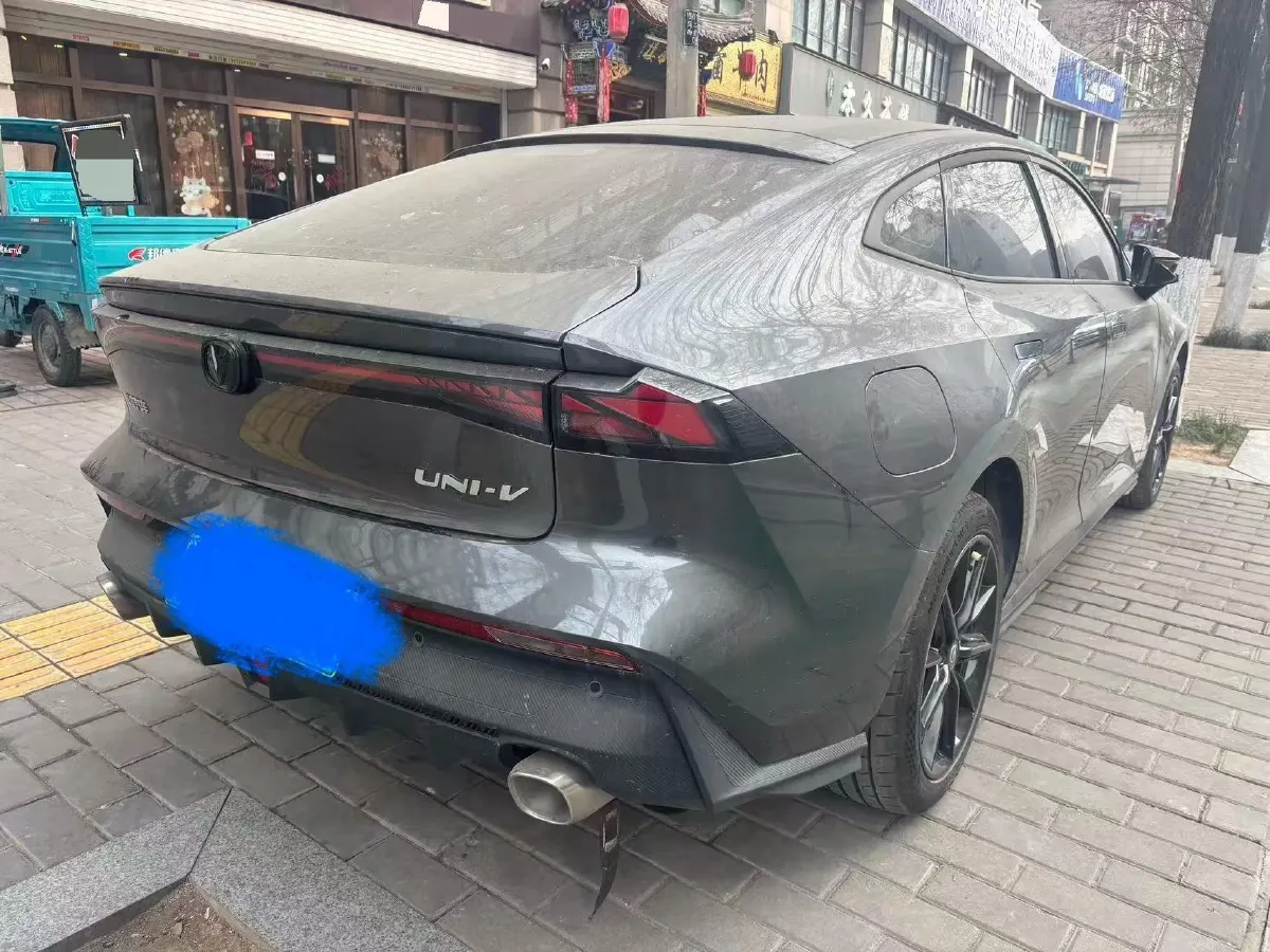 2023 ChangAn UNI-V iDD 1.5T 170HP L4 6TCT PHEV 18.4KWH,autocango,china used car exporter,china ev exporter,chinese used car exporter,chinese used ev exporter
