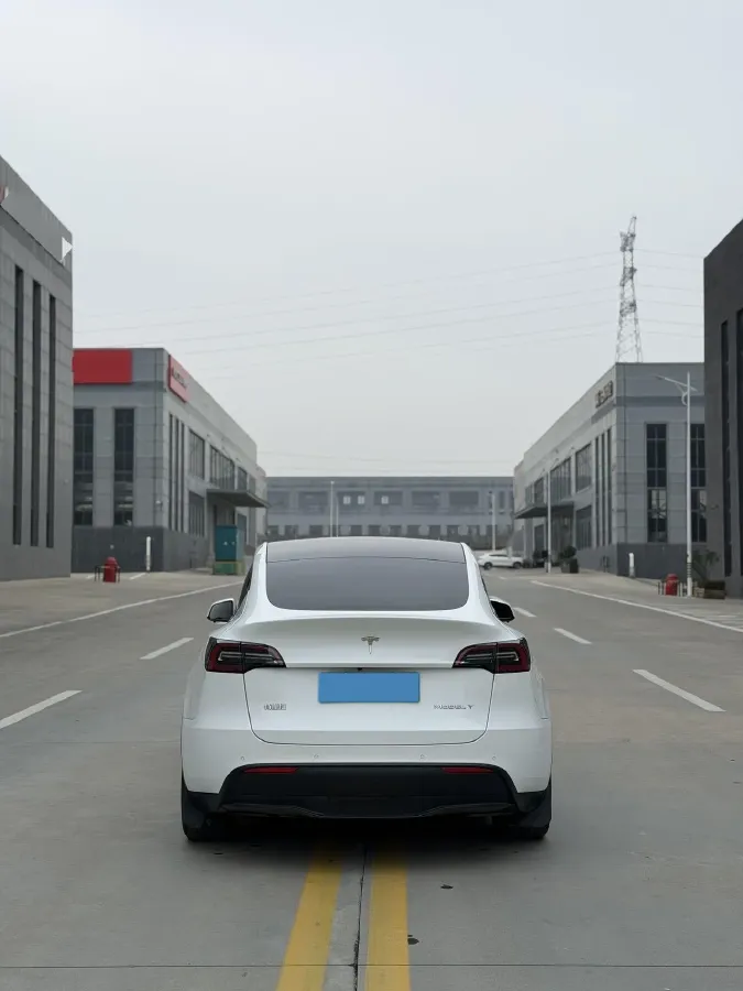2022 Tesla Model Y BEV 60KWH,autocango,china used car exporter,china ev exporter,chinese used car exporter,chinese used ev exporter