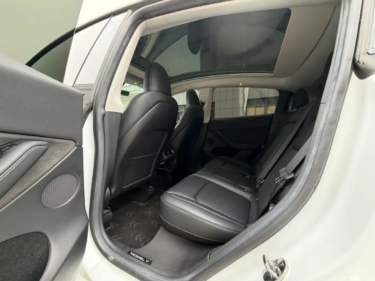 2022 Tesla Model Y BEV 60KWH,autocango,china used car exporter,china ev exporter,chinese used car exporter,chinese used ev exporter