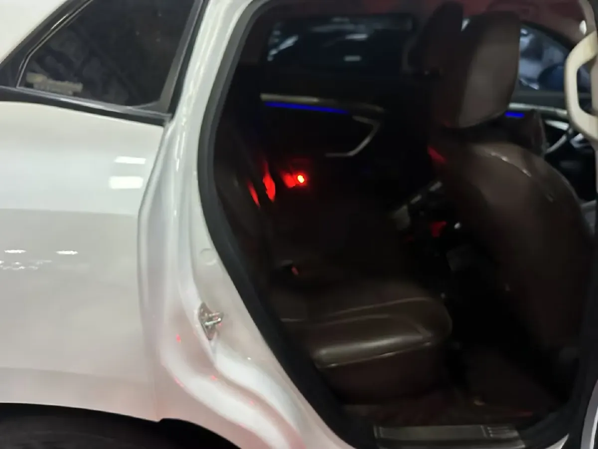 2017 WEY VV7 2.0T 234HP L4 7DCT,autocango,china used car exporter,china ev exporter,chinese used car exporter,chinese used ev exporter