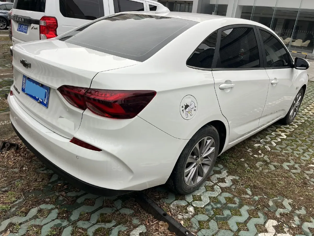 2020 Chevrolet Monza 1.5L 113HP L4 6AT,autocango,china used car exporter,china ev exporter,chinese used car exporter,chinese used ev exporter