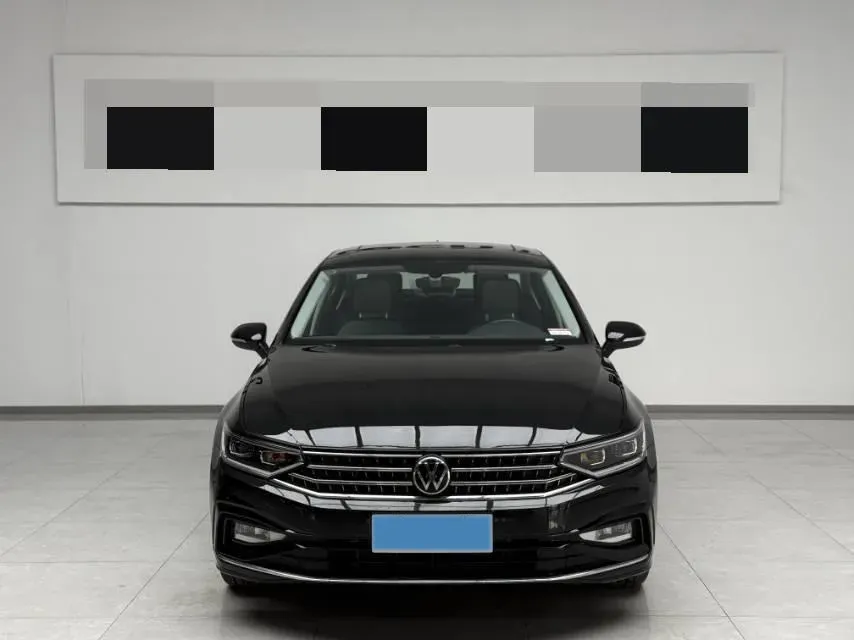 2025 Volkswagen Magotan 1.4T 150HP L4 7DCT,autocango,china used car exporter,china ev exporter,chinese used car exporter,chinese used ev exporter