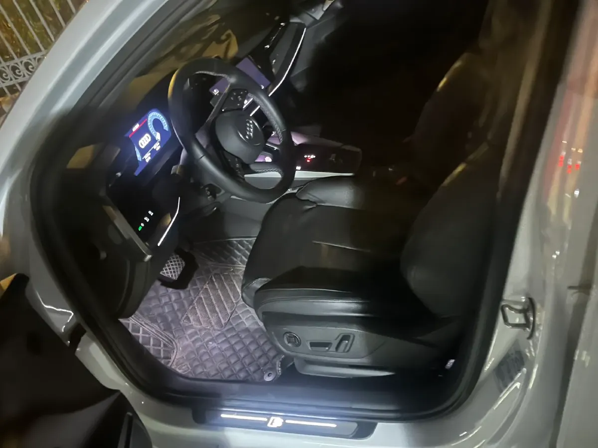 2024 Audi A3 1.4T 150HP L4 7DCT,autocango,china used car exporter,china ev exporter,chinese used car exporter,chinese used ev exporter