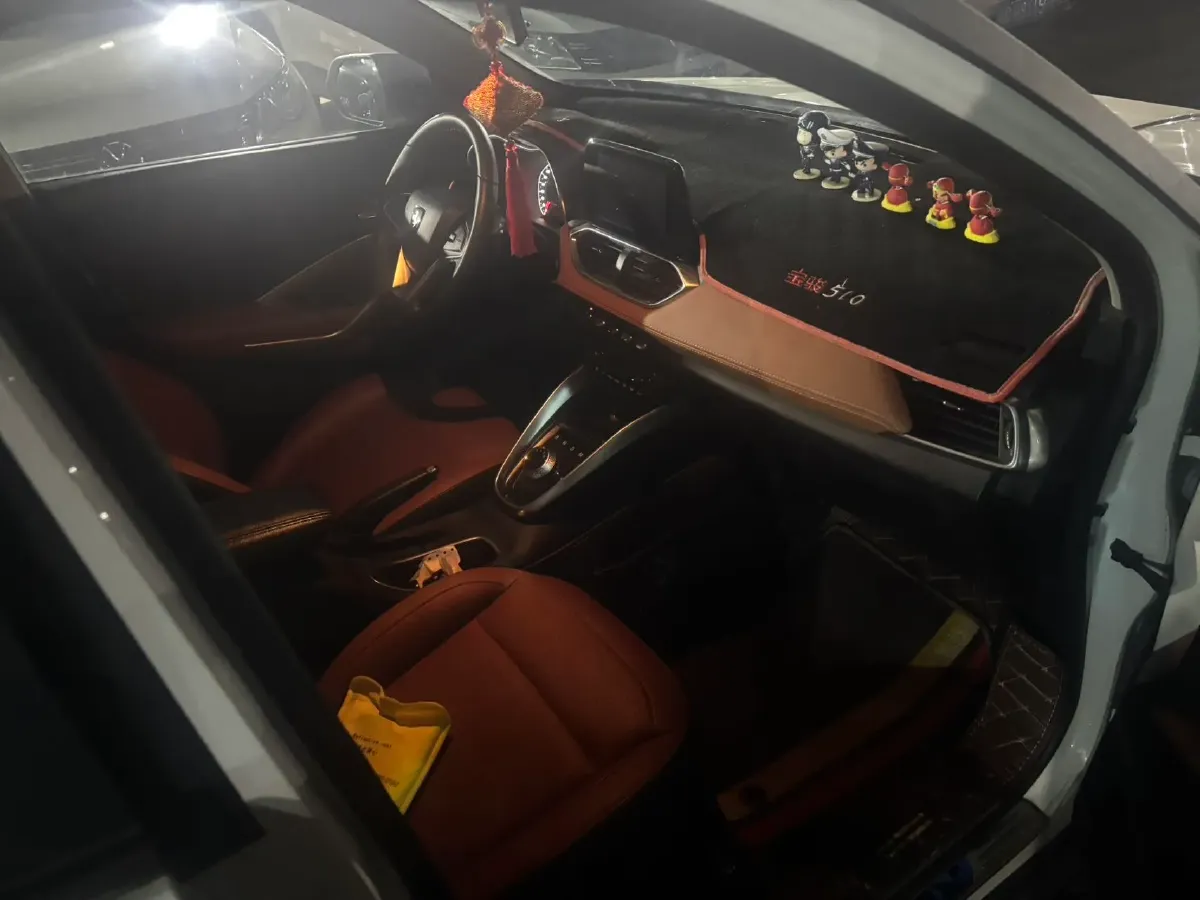 2017 HaiMa S5 Young Edition 1.6L 122HP L4 5MT,autocango,china used car exporter,china ev exporter,chinese used car exporter,chinese used ev exporter