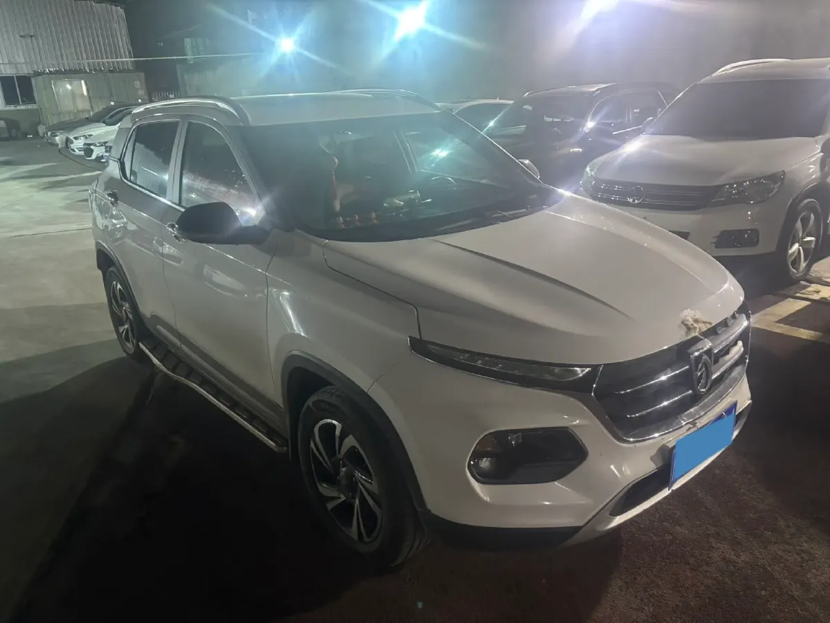 2017 HaiMa S5 Young Edition 1.6L 122HP L4 5MT,autocango,china used car exporter,china ev exporter,chinese used car exporter,chinese used ev exporter