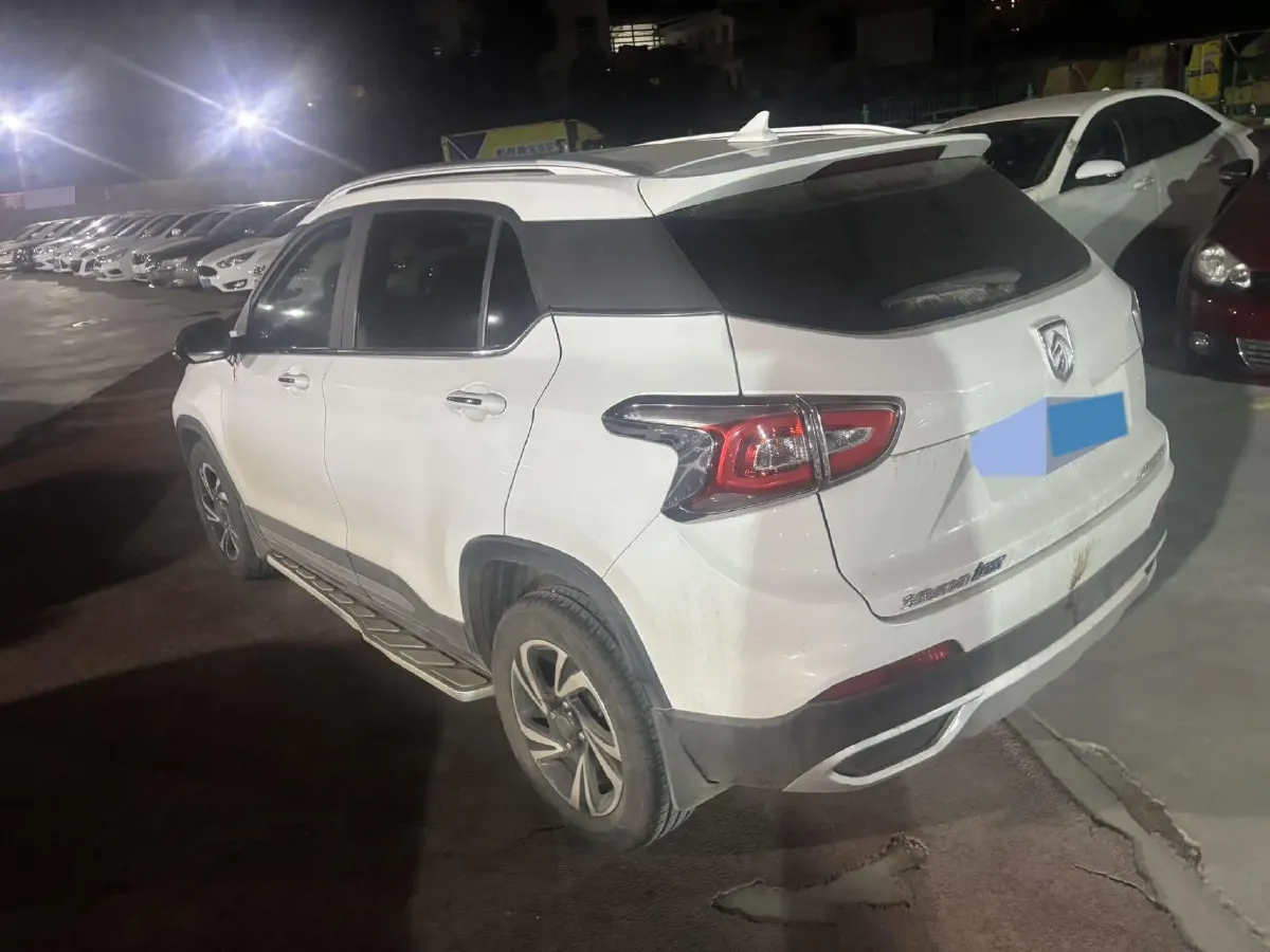 2017 HaiMa S5 Young Edition 1.6L 122HP L4 5MT,autocango,china used car exporter,china ev exporter,chinese used car exporter,chinese used ev exporter