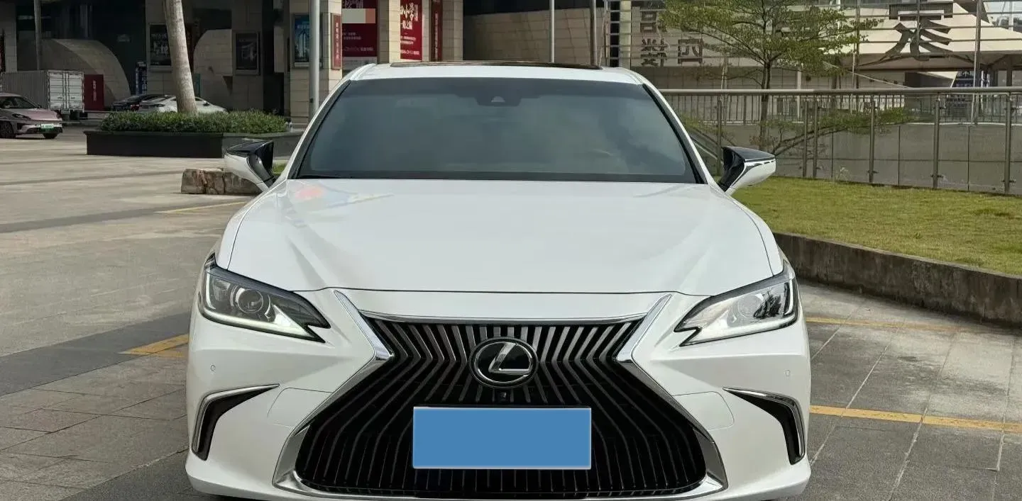 2018 Lexus ES 2.0L 167HP L4 6AT,autocango,china used car exporter,china ev exporter,chinese used car exporter,chinese used ev exporter