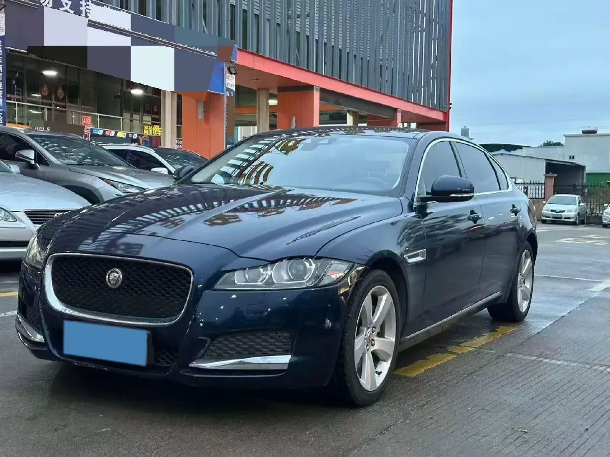 2020 Jaguar XFL 2.0T 200HP L4 8AT,autocango,china used car exporter,china ev exporter,chinese used car exporter,chinese used ev exporter