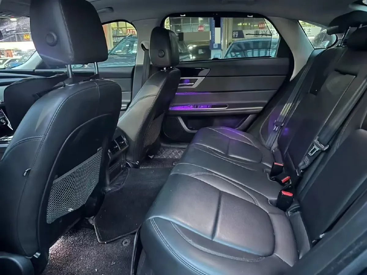 2020 Jaguar XFL 2.0T 200HP L4 8AT,autocango,china used car exporter,china ev exporter,chinese used car exporter,chinese used ev exporter