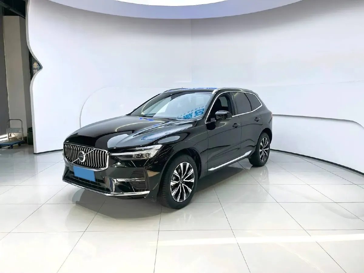 2023 Volvo XC60 2.0T 250HP L4 8AT,autocango,china used car exporter,china ev exporter,chinese used car exporter,chinese used ev exporter