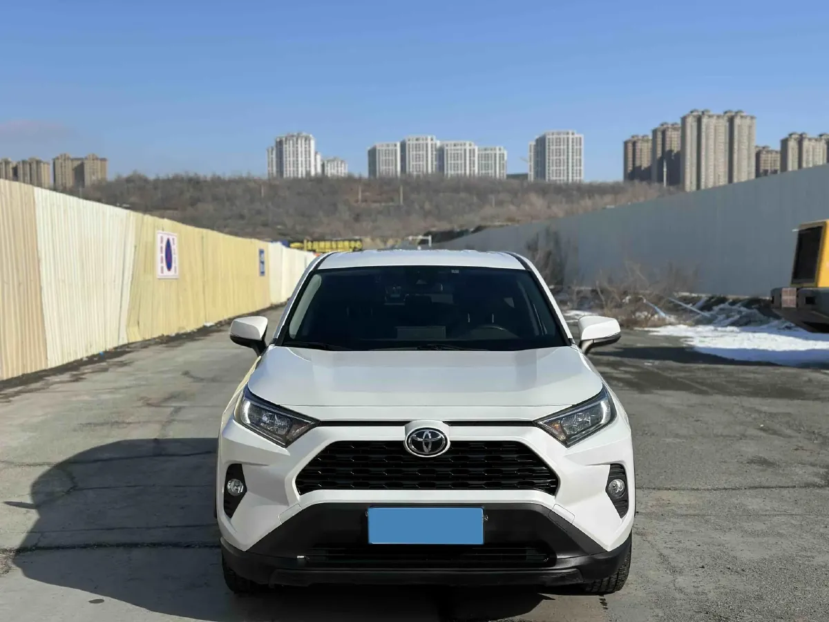 2022 Toyota RAV4 2.0L 171HP L4 CVT,autocango,china used car exporter,china ev exporter,chinese used car exporter,chinese used ev exporter