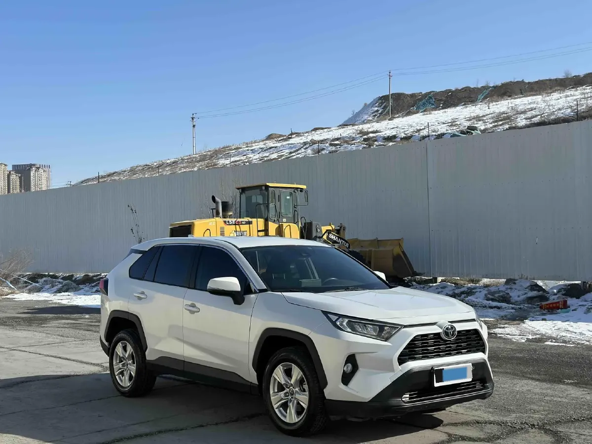 2022 Toyota RAV4 2.0L 171HP L4 CVT,autocango,china used car exporter,china ev exporter,chinese used car exporter,chinese used ev exporter
