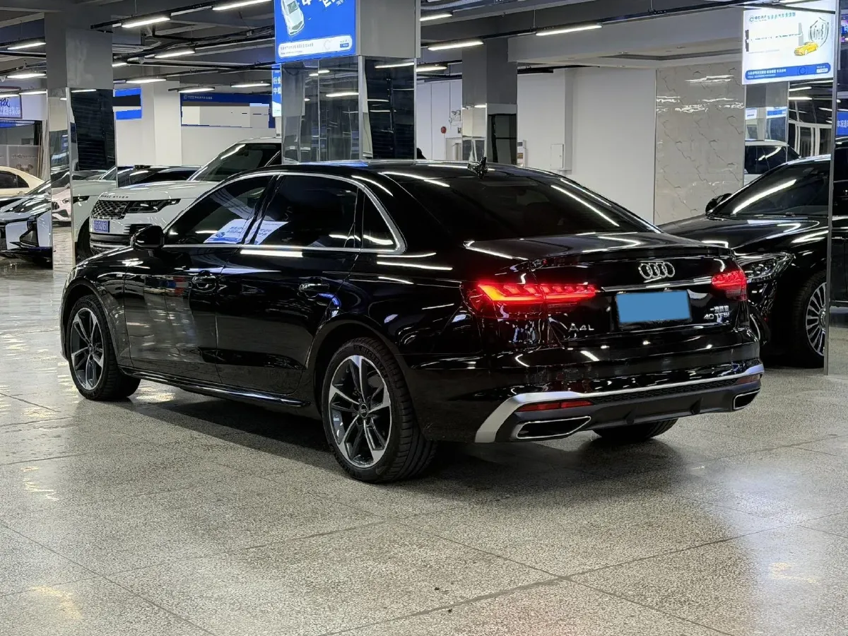 2023 Audi A4L 2.0T 190HP L4 7DCT,autocango,china used car exporter,china ev exporter,chinese used car exporter,chinese used ev exporter
