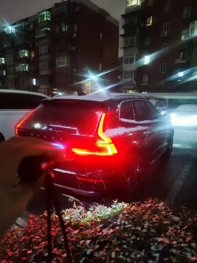 2026 Volvo XC60 2.0T 250HP L4 8AT,autocango,china used car exporter,china ev exporter,chinese used car exporter,chinese used ev exporter