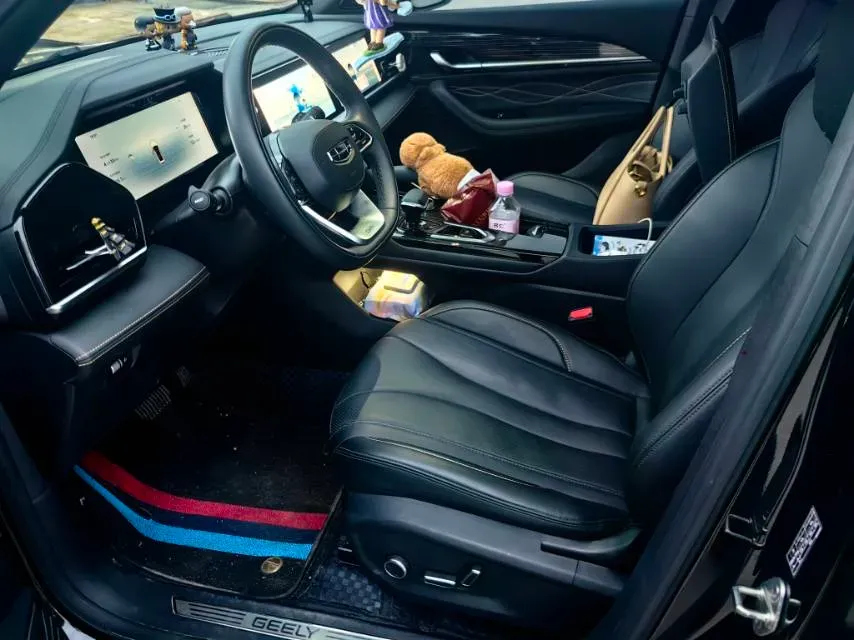 2024 Geely Monjaro 2.0T 218HP L4 7DCT,autocango,china used car exporter,china ev exporter,chinese used car exporter,chinese used ev exporter