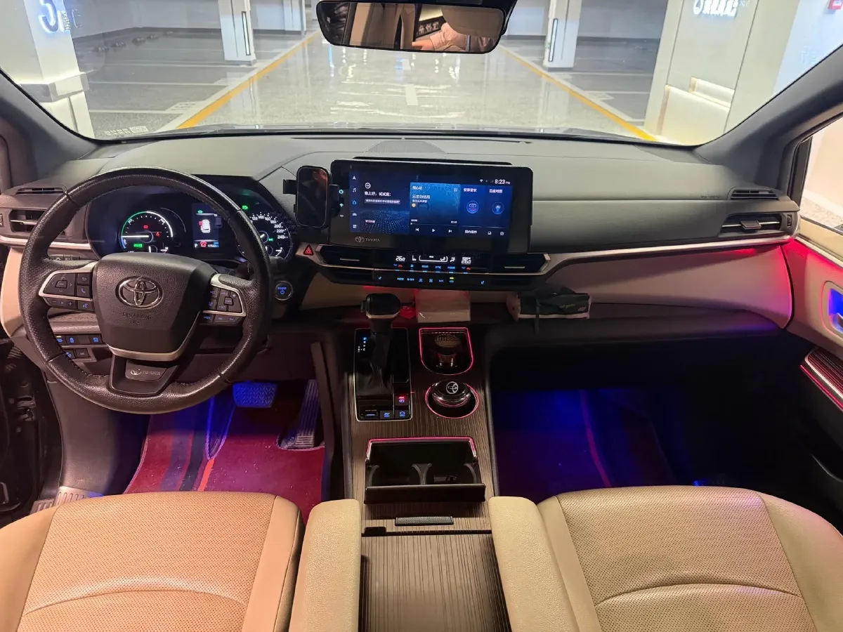 2022 Toyota Granvia 2.5L 192HP L4 E-CVT Hybrid,autocango,china used car exporter,china ev exporter,chinese used car exporter,chinese used ev exporter