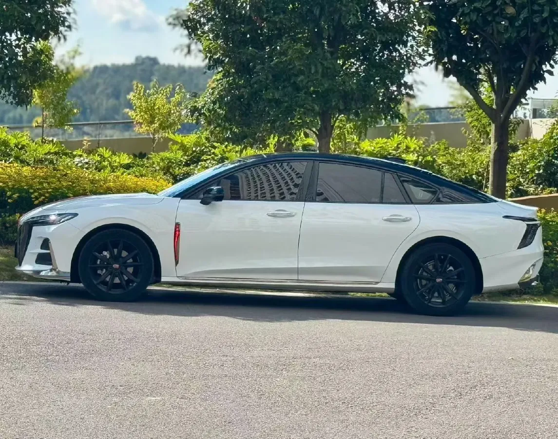 2024 HongQi H6 2.0T 224HP L4 8AT,autocango,china used car exporter,china ev exporter,chinese used car exporter,chinese used ev exporter