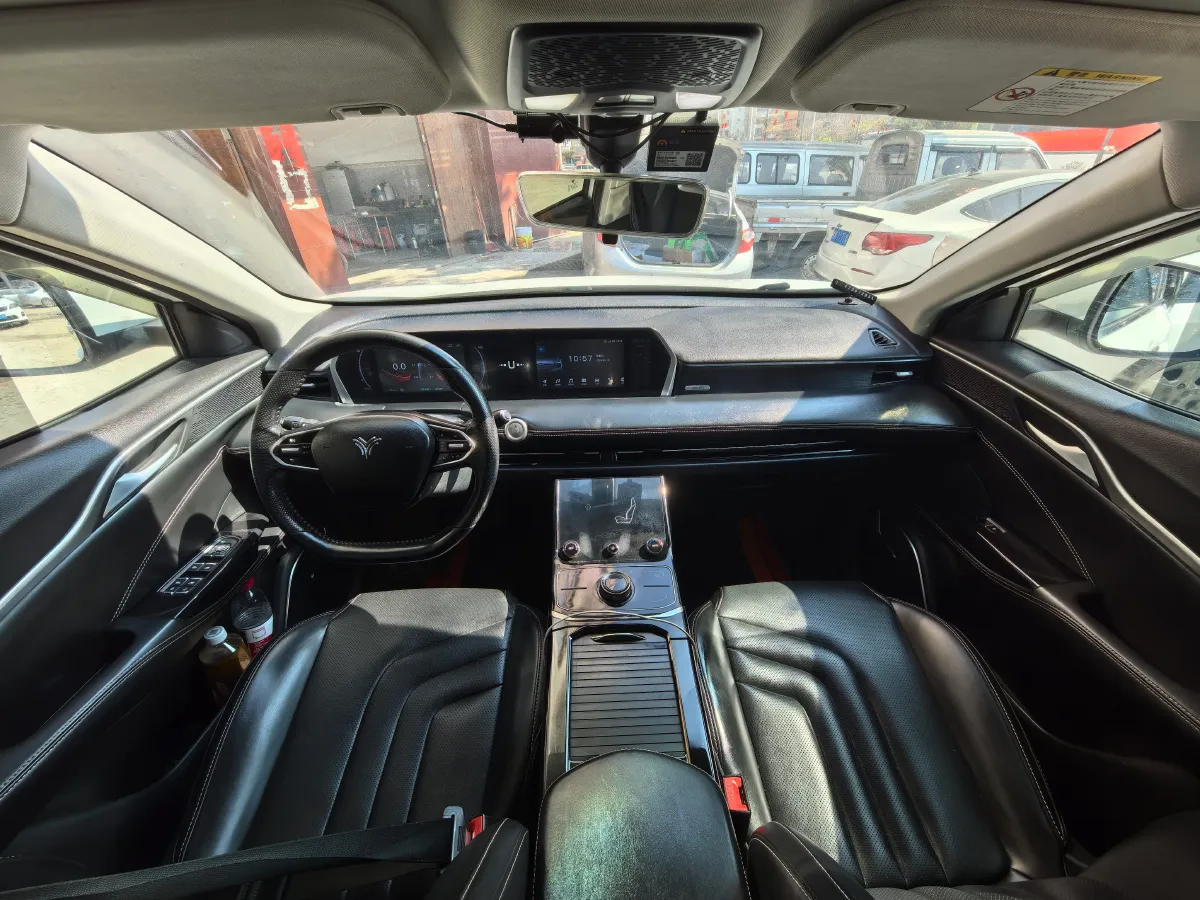 2022 Venucia Grand V 1.5T 190HP L4 7DCT,autocango,china used car exporter,china ev exporter,chinese used car exporter,chinese used ev exporter