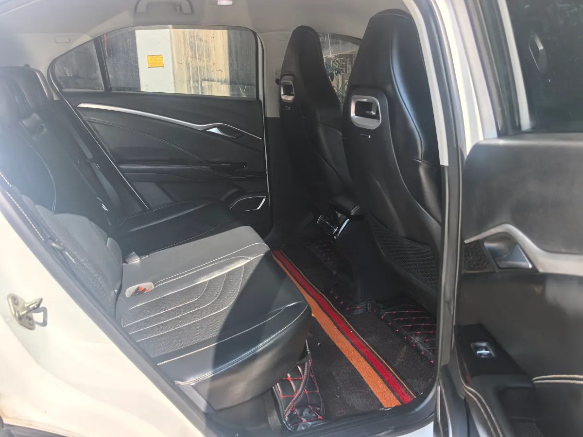 2022 Venucia Grand V 1.5T 190HP L4 7DCT,autocango,china used car exporter,china ev exporter,chinese used car exporter,chinese used ev exporter