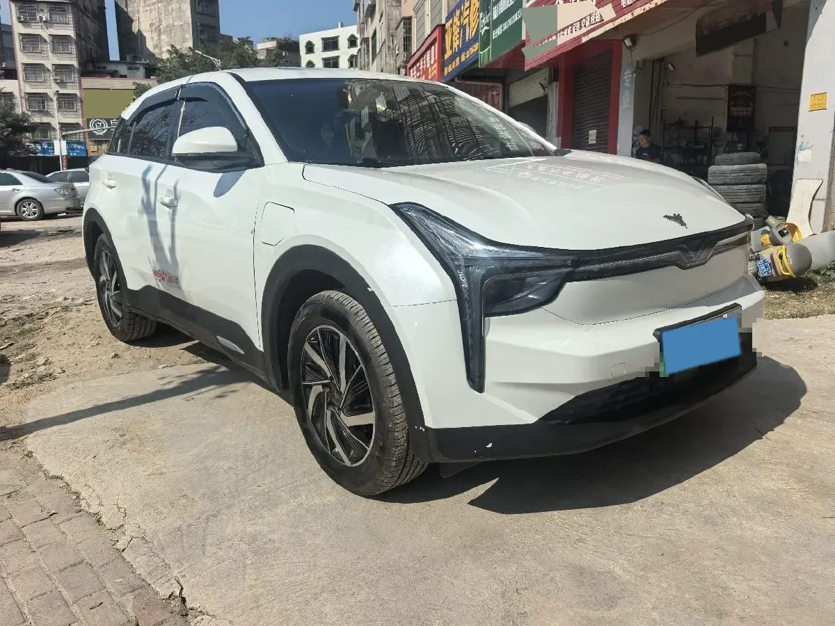 2022 Venucia Grand V 1.5T 190HP L4 7DCT,autocango,china used car exporter,china ev exporter,chinese used car exporter,chinese used ev exporter