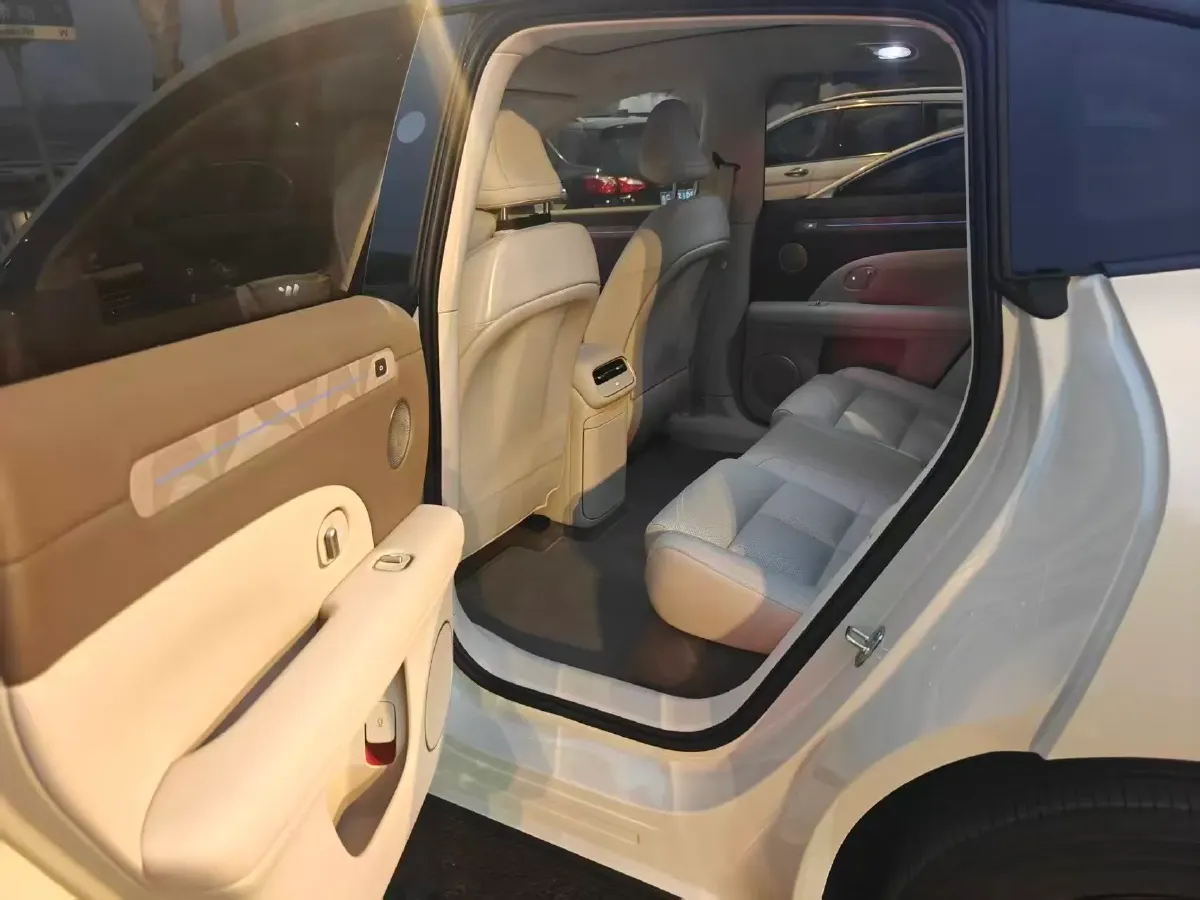 2026 IM LS6 REEV 155HP REEV,autocango,china used car exporter,china ev exporter,chinese used car exporter,chinese used ev exporter