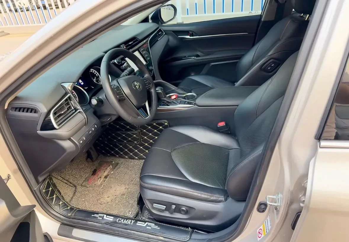 2018 Toyota Camry 2.0L 169HP L4 6AT,autocango,china used car exporter,china ev exporter,chinese used car exporter,chinese used ev exporter