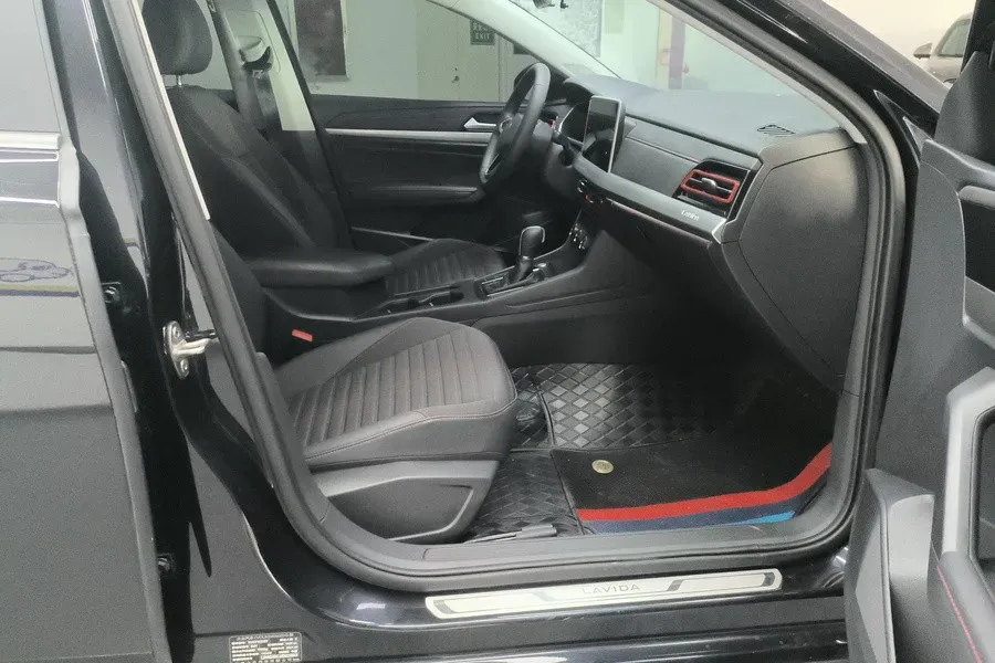 2023 Volkswagen Lavida 1.5T 160HP L4 7DCT,autocango,china used car exporter,china ev exporter,chinese used car exporter,chinese used ev exporter