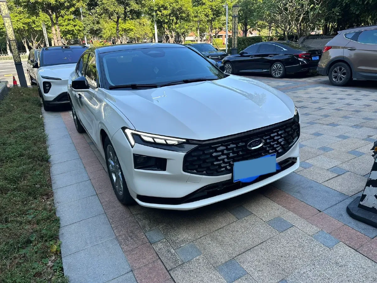 2023 Ford Mondeo 1.5T 190HP L4 8AT,autocango,china used car exporter,china ev exporter,chinese used car exporter,chinese used ev exporter
