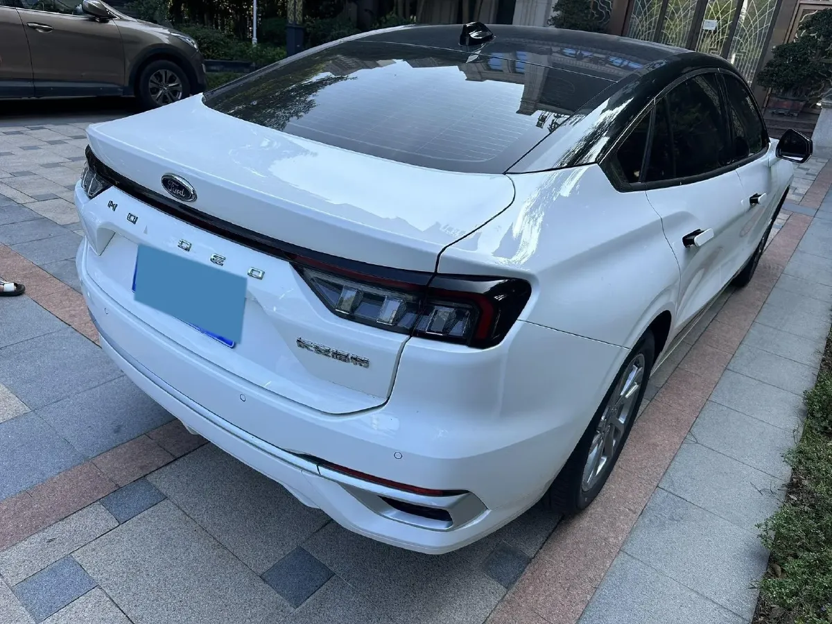 2023 Ford Mondeo 1.5T 190HP L4 8AT,autocango,china used car exporter,china ev exporter,chinese used car exporter,chinese used ev exporter