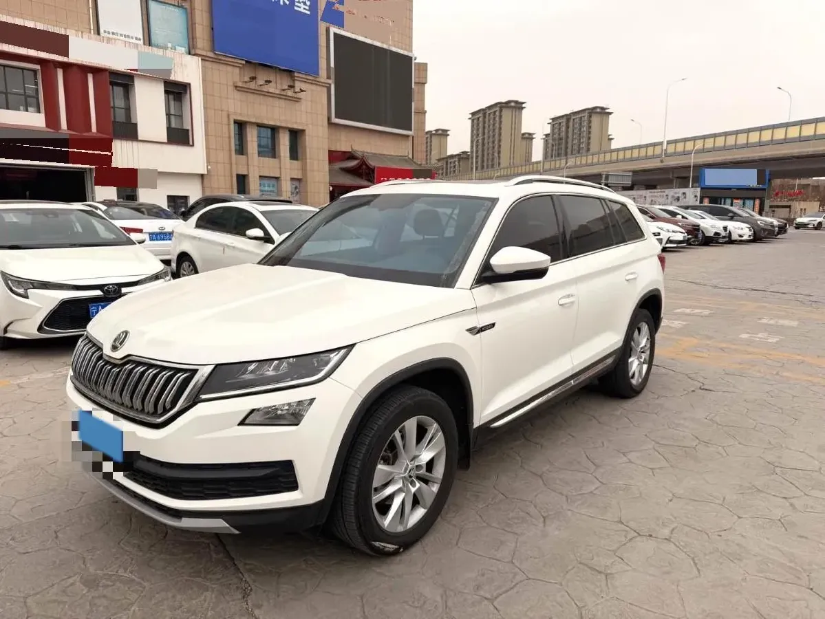 2018 Skoda Kodiak 2.0T 186HP L4 7DCT,autocango,china used car exporter,china ev exporter,chinese used car exporter,chinese used ev exporter
