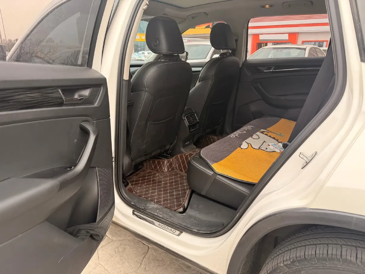 2018 Skoda Kodiak 2.0T 186HP L4 7DCT,autocango,china used car exporter,china ev exporter,chinese used car exporter,chinese used ev exporter