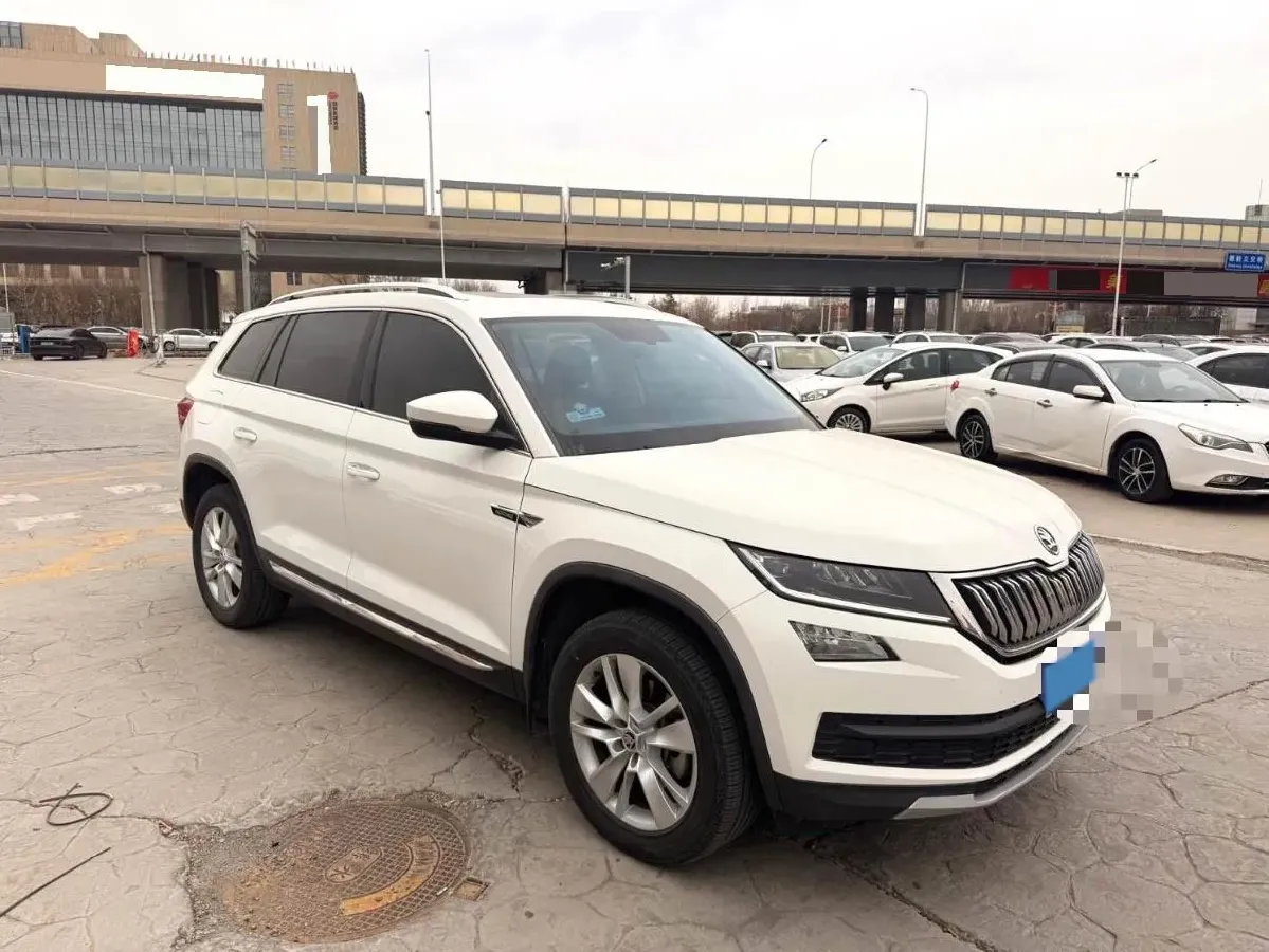 2018 Skoda Kodiak 2.0T 186HP L4 7DCT,autocango,china used car exporter,china ev exporter,chinese used car exporter,chinese used ev exporter