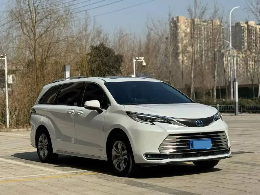 2024 Toyota Sienna 2.5L 189HP L4 E-CVT Hybrid,autocango,china used car exporter,china ev exporter,chinese used car exporter,chinese used ev exporter