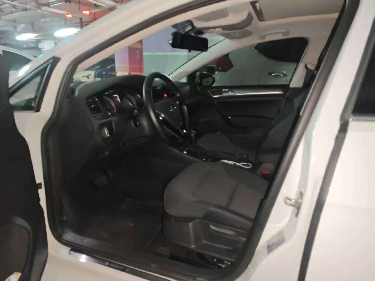 2020 Volkswagen Golf 1.4T 150HP L4 7DCT,autocango,china used car exporter,china ev exporter,chinese used car exporter,chinese used ev exporter