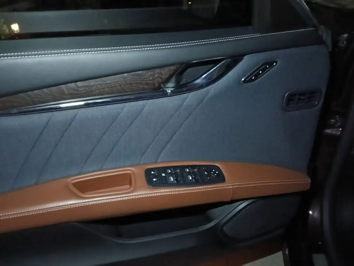 2019 Maserati Quattroporte 3.0T 350HP V6 8AT,autocango,china used car exporter,china ev exporter,chinese used car exporter,chinese used ev exporter