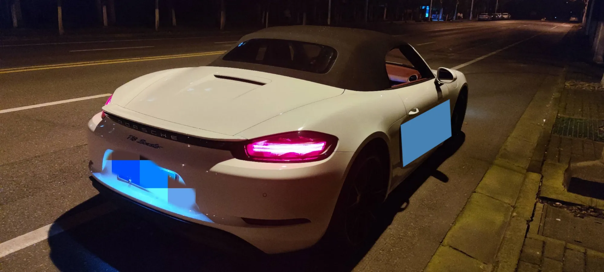 2023 Porsche 718 2.0T 250HP H4 7DCT,autocango,china used car exporter,china ev exporter,chinese used car exporter,chinese used ev exporter