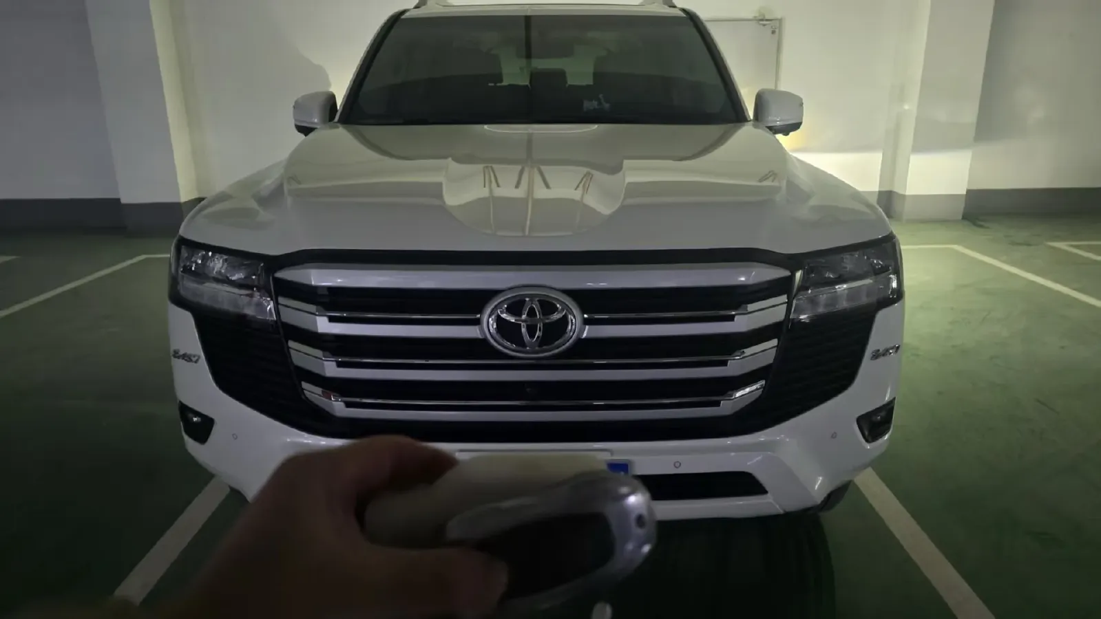 2021 HiPhi X BEV 97KWH,autocango,china used car exporter,china ev exporter,chinese used car exporter,chinese used ev exporter