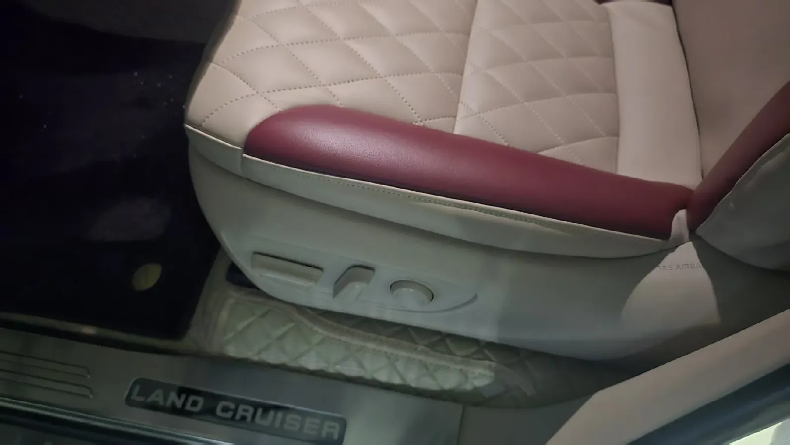 2021 HiPhi X BEV 97KWH,autocango,china used car exporter,china ev exporter,chinese used car exporter,chinese used ev exporter