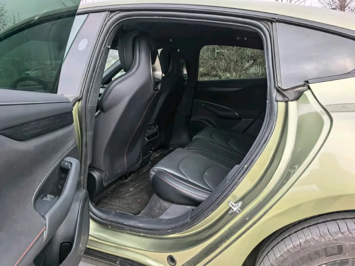 2024 MI SU7 BEV 73.6KWH,autocango,china used car exporter,china ev exporter,chinese used car exporter,chinese used ev exporter