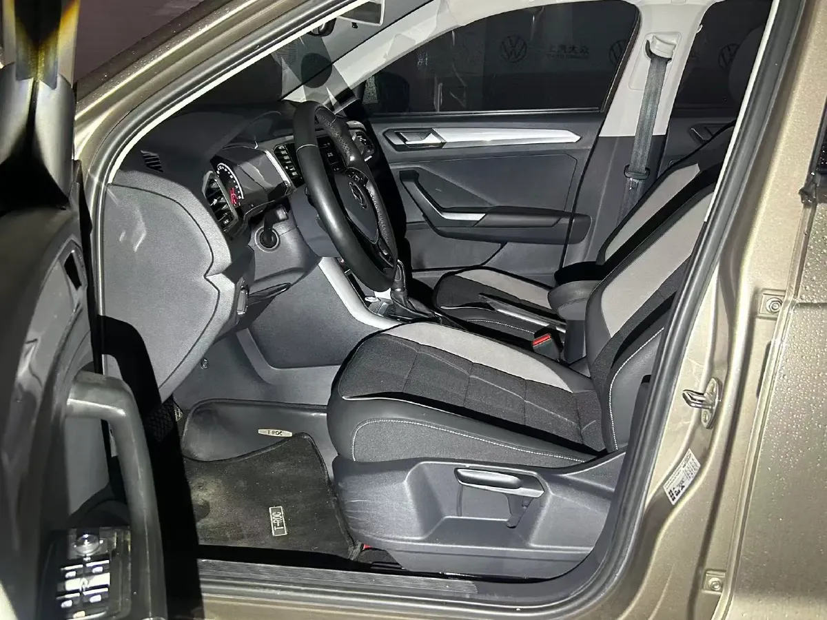 2021 Volkswagen T-Roc 1.4T 150HP L4 7DCT,autocango,china used car exporter,china ev exporter,chinese used car exporter,chinese used ev exporter