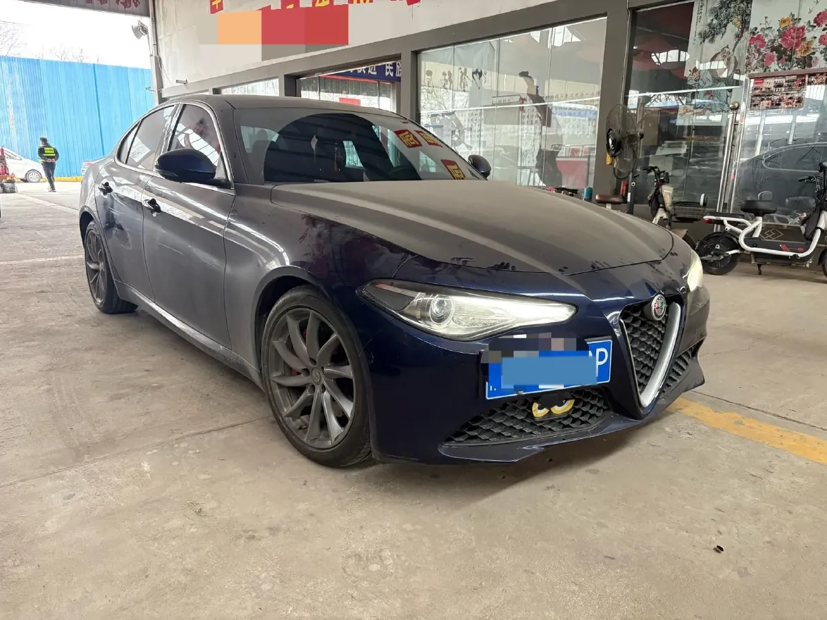 2017 Ford Mustang 2.3T 314HP L4 6AT,autocango,china used car exporter,china ev exporter,chinese used car exporter,chinese used ev exporter