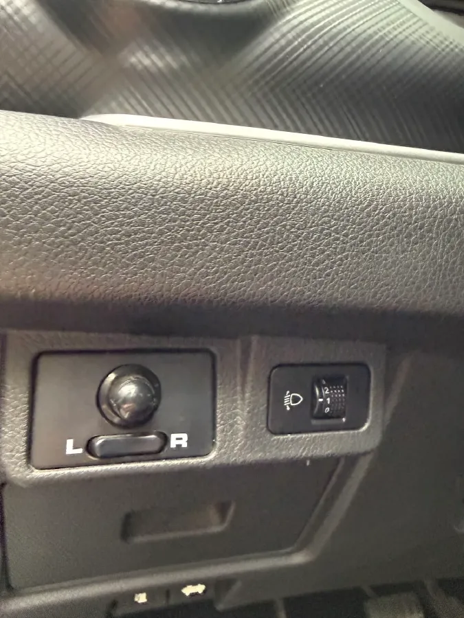 2021 Dongfeng RuiQi 2.4L 158HP L4 5MT,autocango,china used car exporter,china ev exporter,chinese used car exporter,chinese used ev exporter