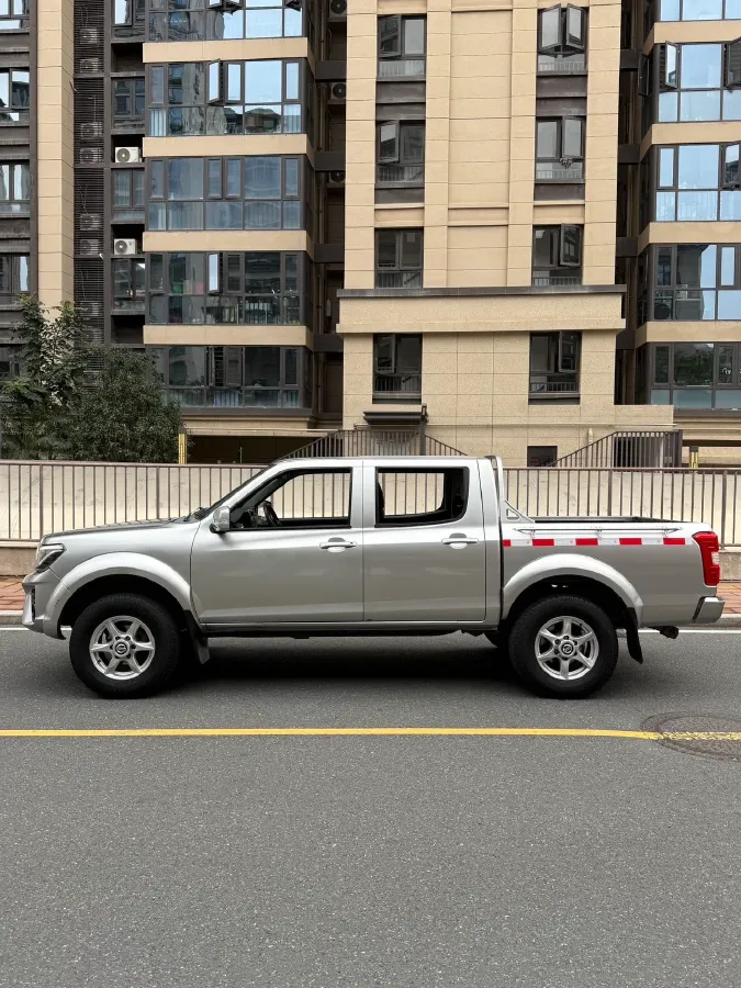 2021 Dongfeng RuiQi 2.4L 158HP L4 5MT,autocango,china used car exporter,china ev exporter,chinese used car exporter,chinese used ev exporter