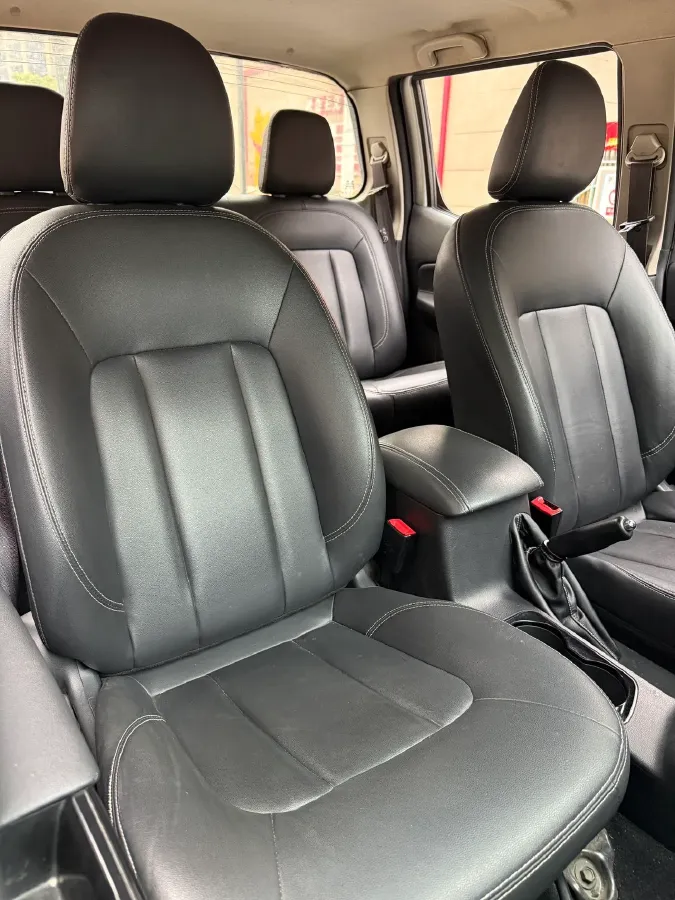 2021 Dongfeng RuiQi 2.4L 158HP L4 5MT,autocango,china used car exporter,china ev exporter,chinese used car exporter,chinese used ev exporter