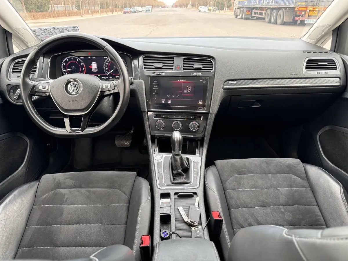 2020 Volkswagen Golf 1.4T 150HP L4 7DCT,autocango,china used car exporter,china ev exporter,chinese used car exporter,chinese used ev exporter